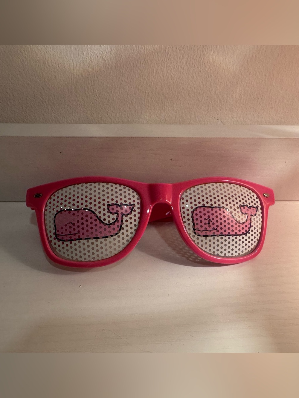 Vineyard Vines Kids Pink Whale Novelty Sunglasses